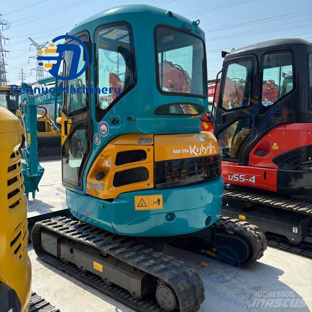 Kubota U 25 小型挖掘机