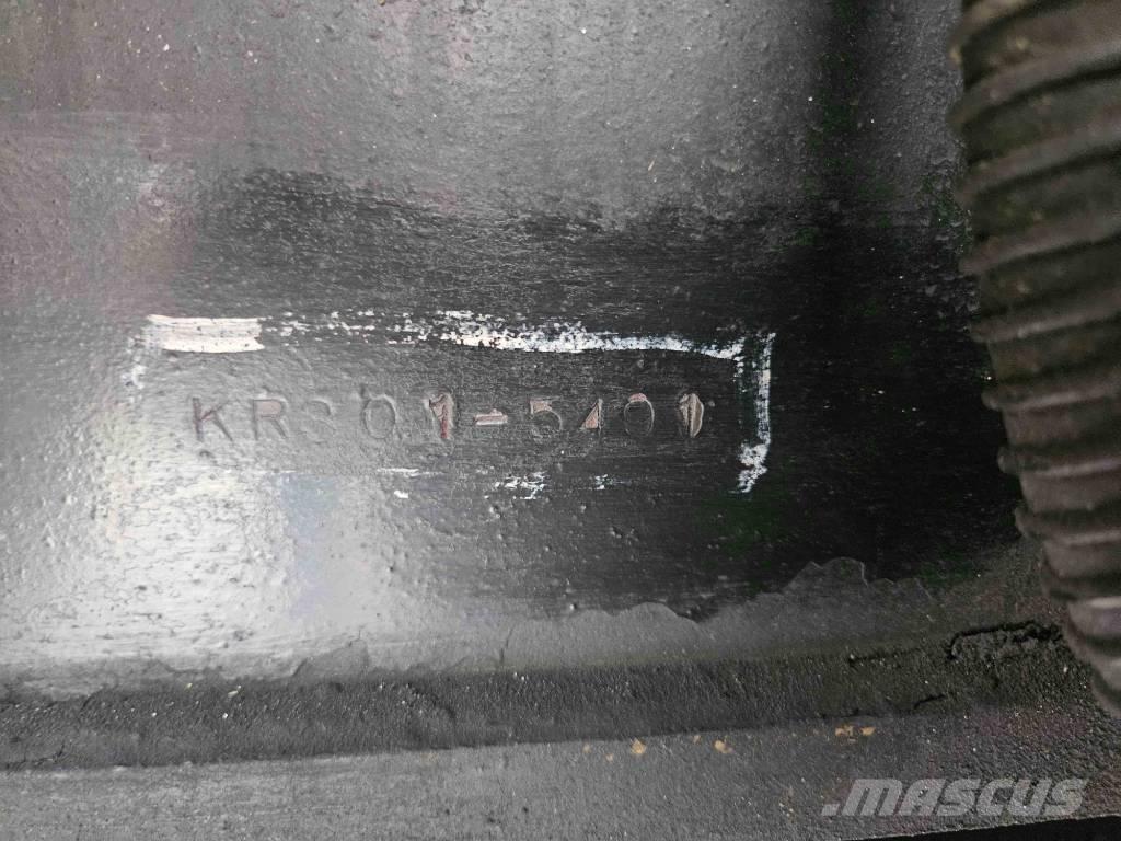 Kato KR 350-3 越野轮胎起重机︳越野吊︳越野起重机︳移动式起重机