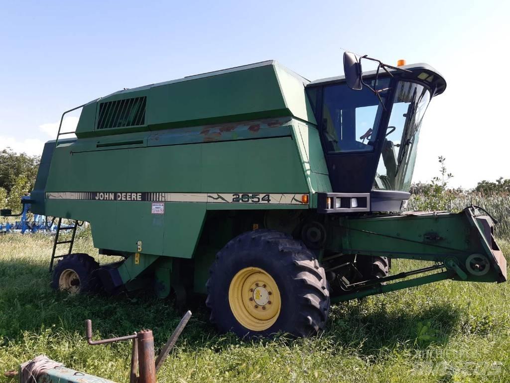 John Deere 2054 联合收割机