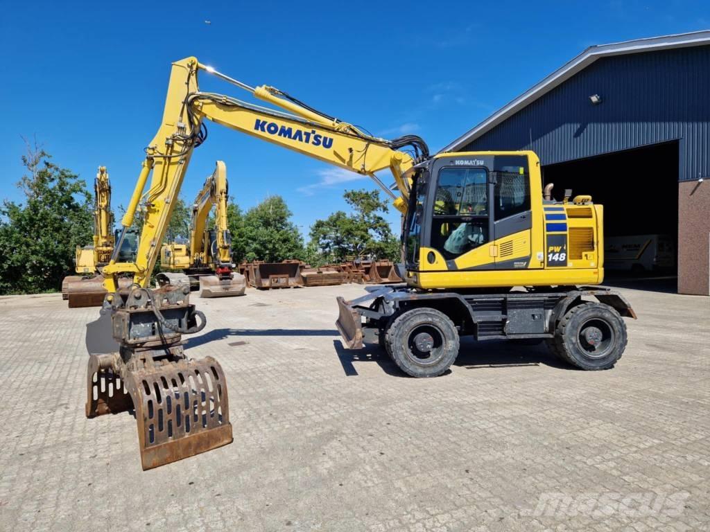 Komatsu PW 148-11 轮式挖掘机
