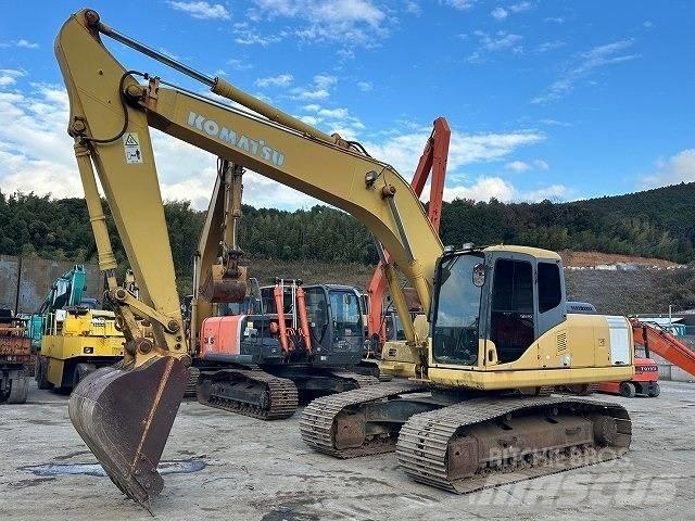 Komatsu PC200-7 中型挖掘机