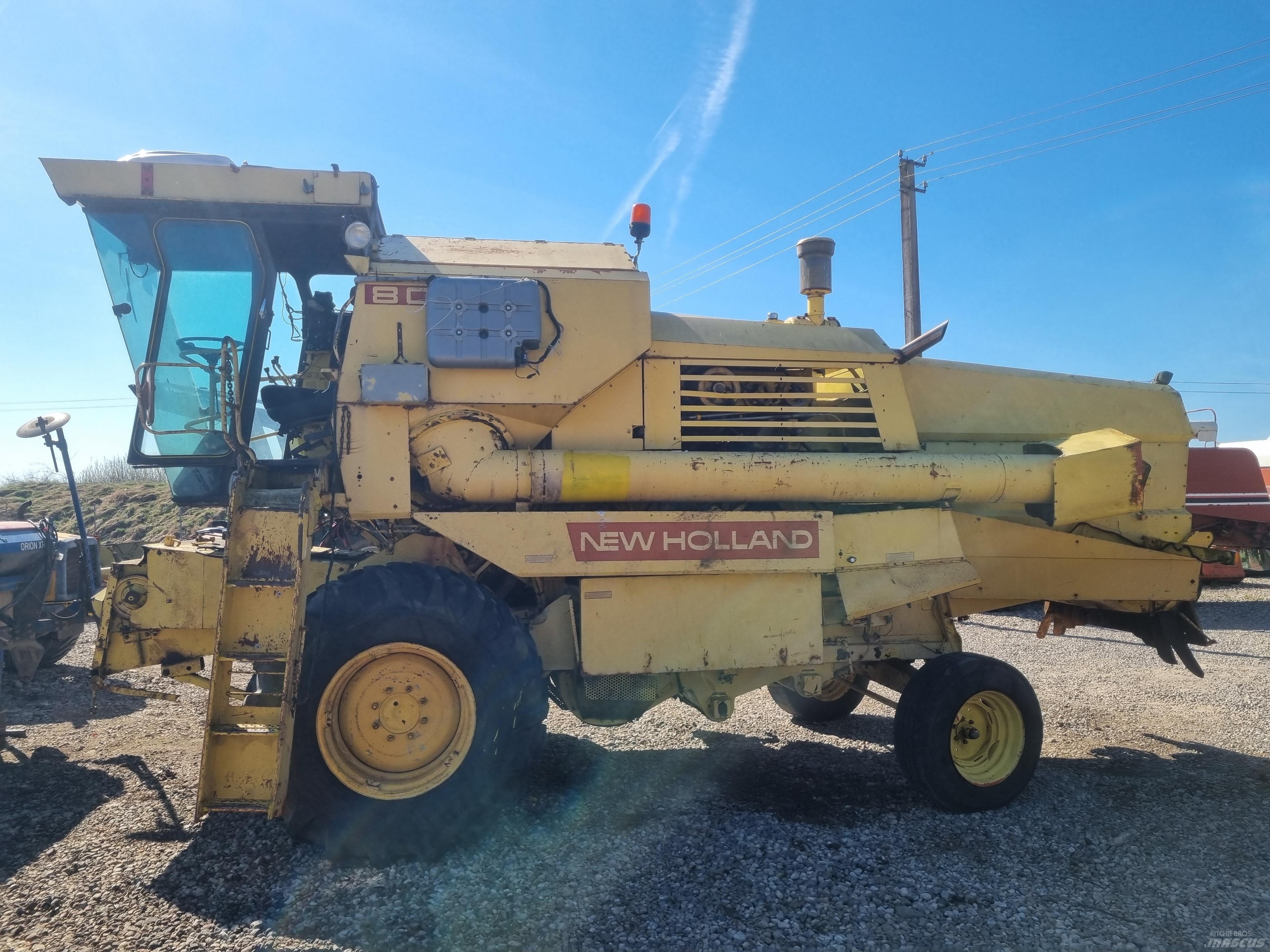 New Holland 8080 联合收割机