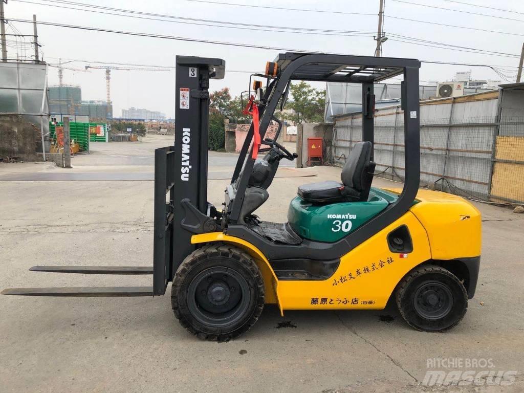 Komatsu FD30 柴油叉车