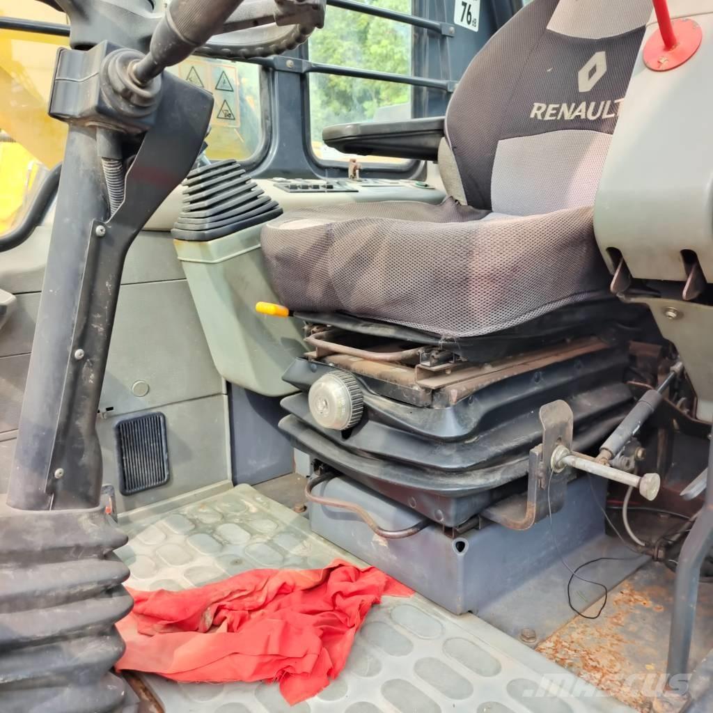 Komatsu PW 150 轮式挖掘机