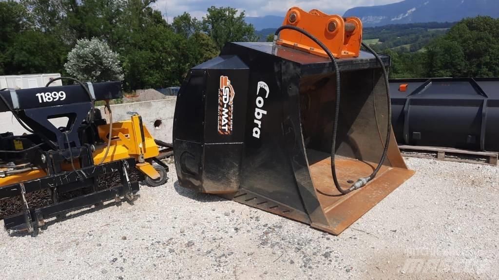 Cobra L4-180 移动式筛分机