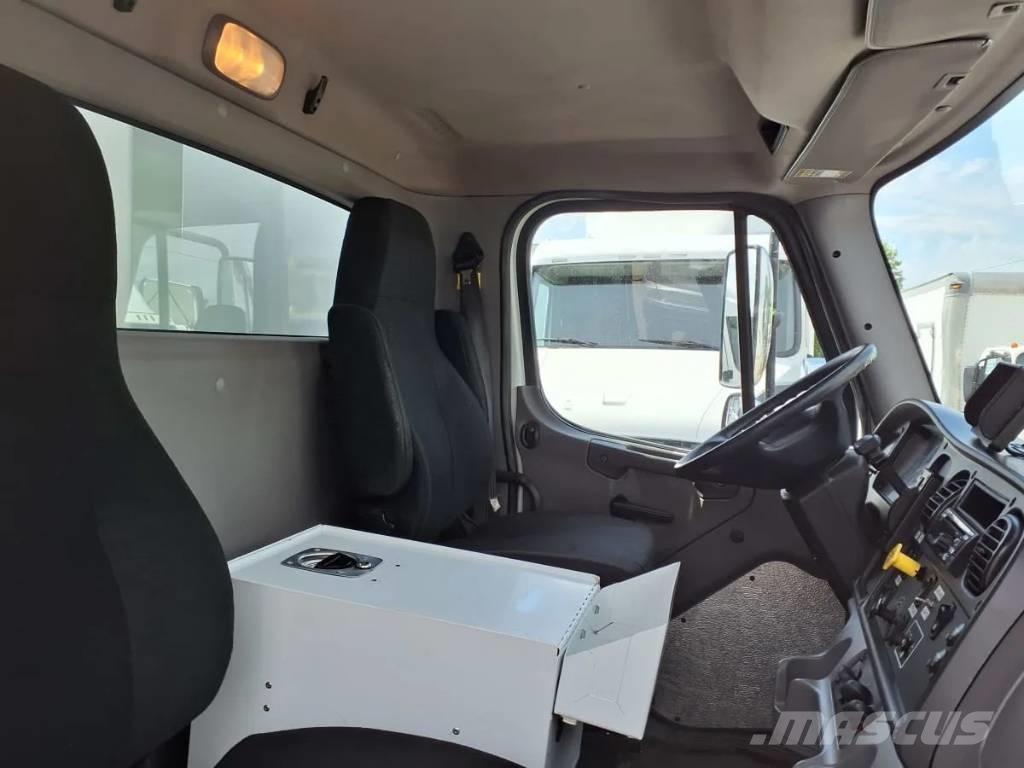 Freightliner M2 饮料运输车