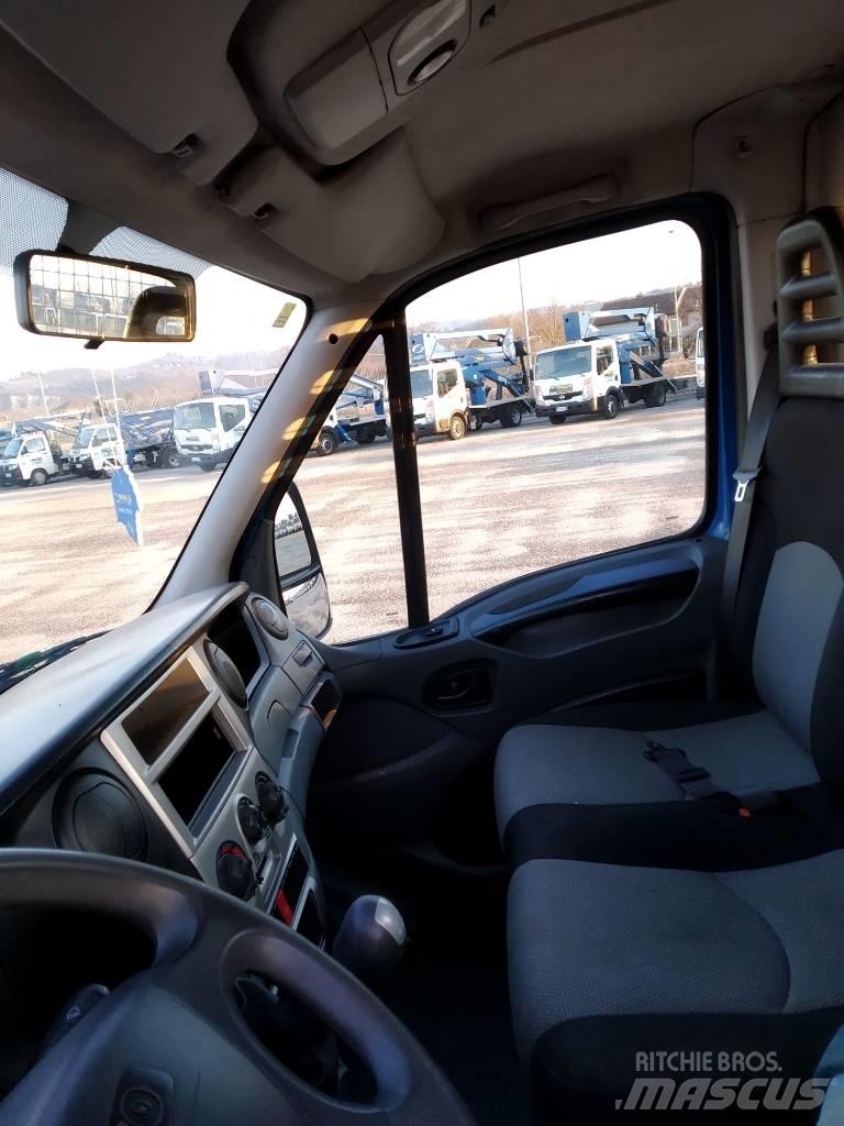 Iveco Daily 35 C 11 商务面包车