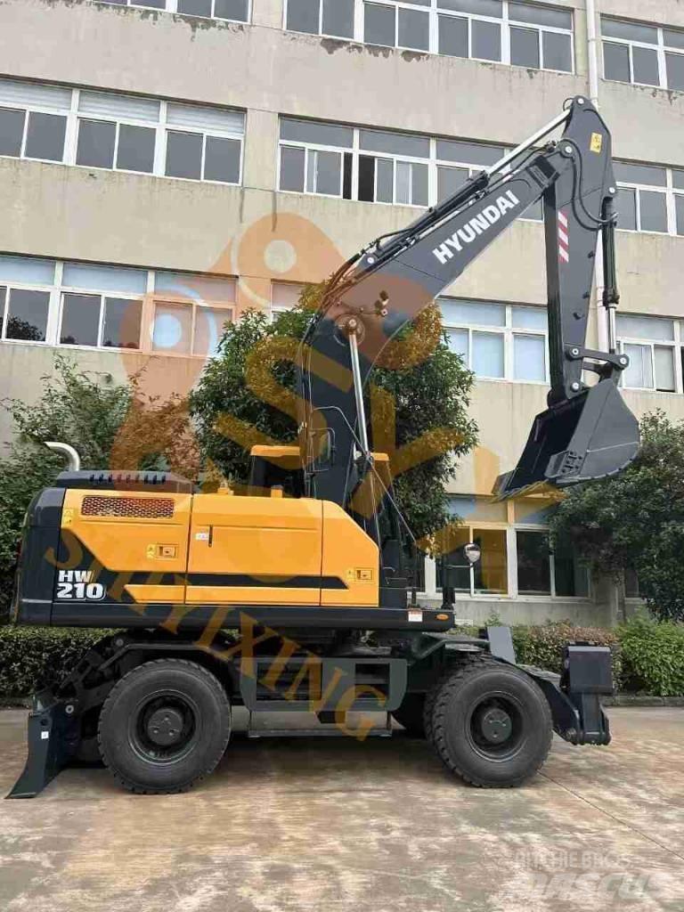 Hyundai HW210 轮式挖掘机