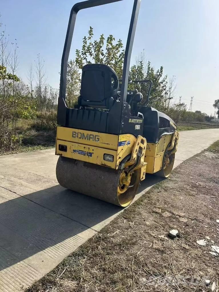 Bomag BW 100 AD 双轮压路机