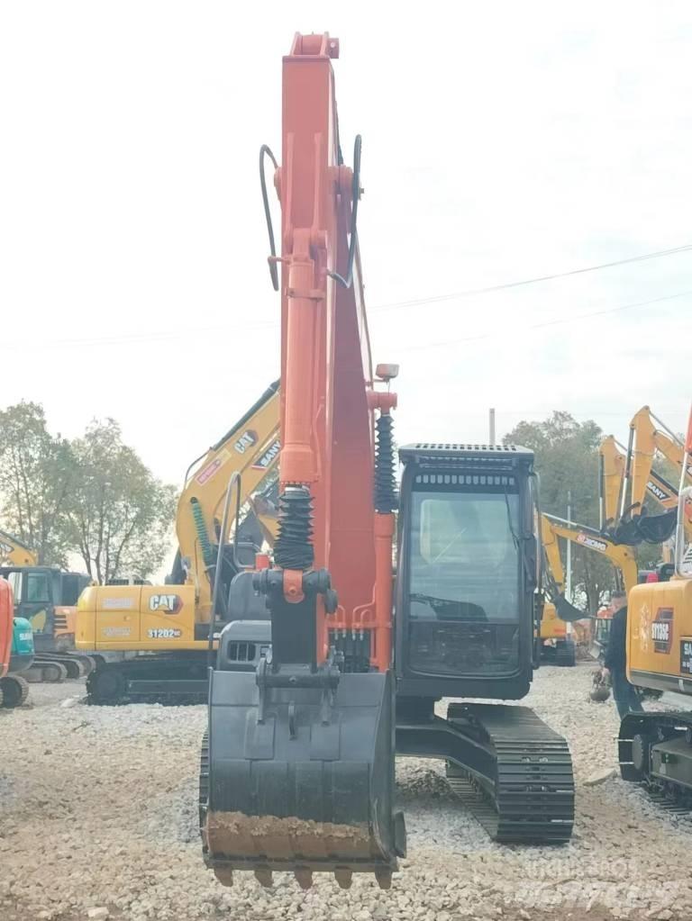 Hitachi ZX 120 履带挖掘机