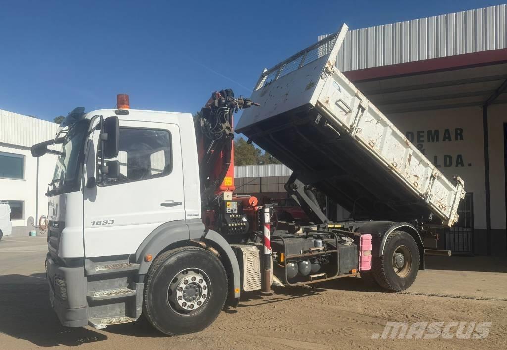 Mercedes-Benz 1833 自卸式货车