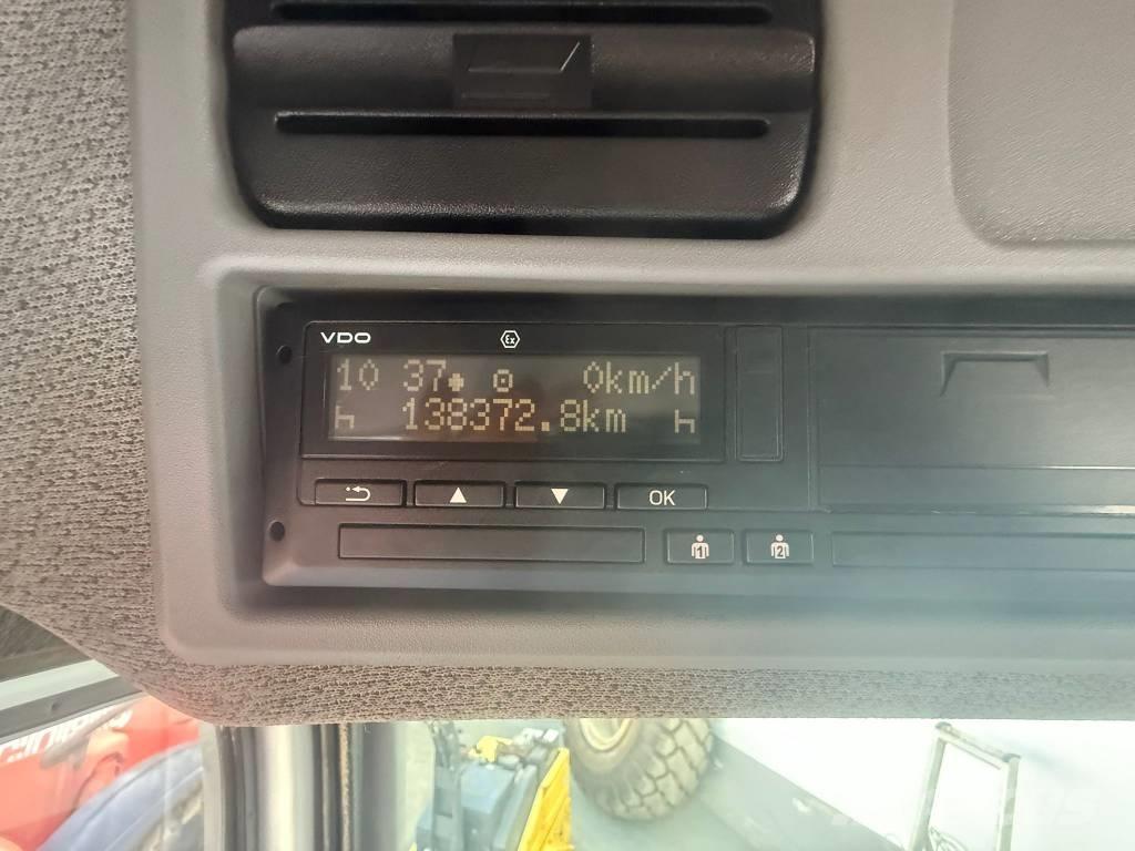 Mercedes-Benz 1833 自卸式货车