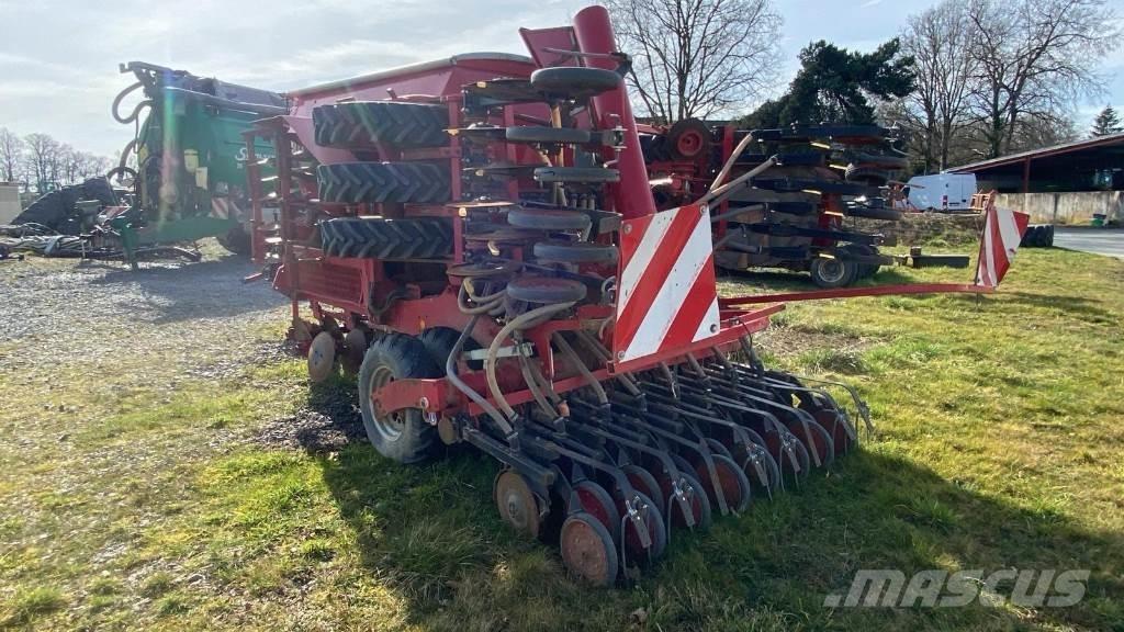 Horsch PRONTO 4 DC 多功能条播机