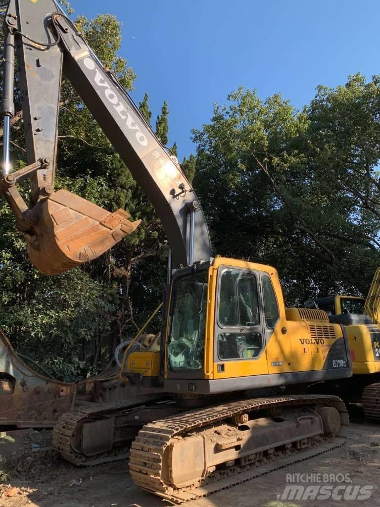Volvo EC 210 B LC 履带挖掘机