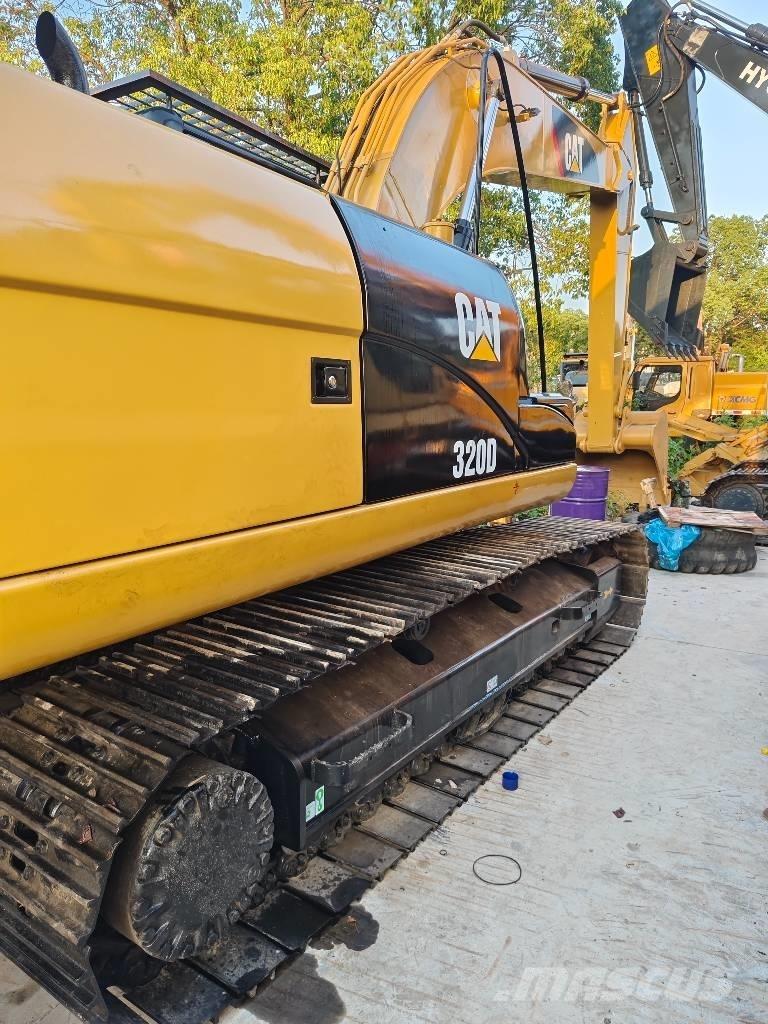 CAT 320 D 履带挖掘机