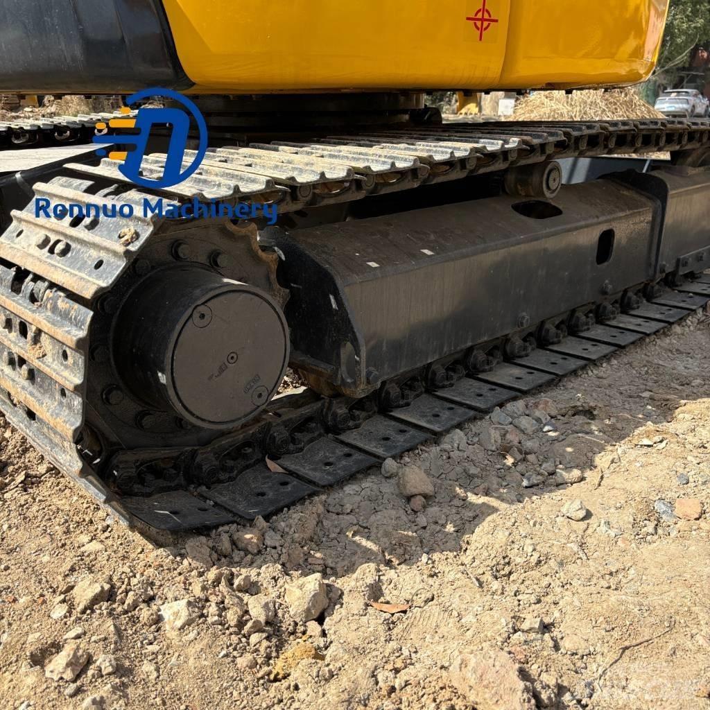 Komatsu PC 40MR 小型挖掘机