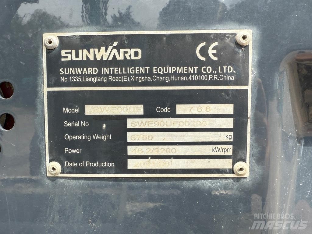 Sunward SWE 90 中型挖掘机