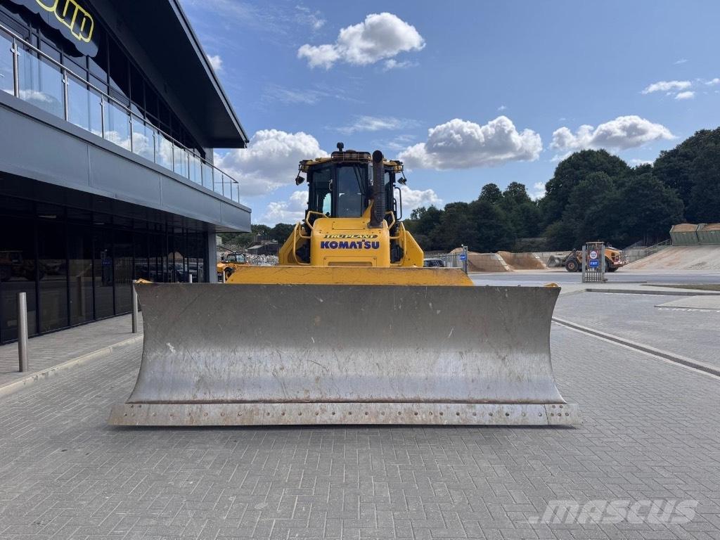 Komatsu D 71P Xi 履带式推土机