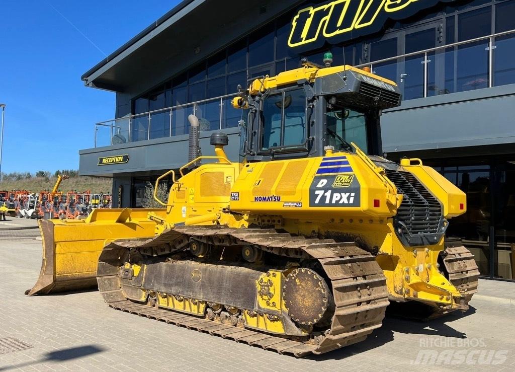 Komatsu D 71P Xi 履带式推土机