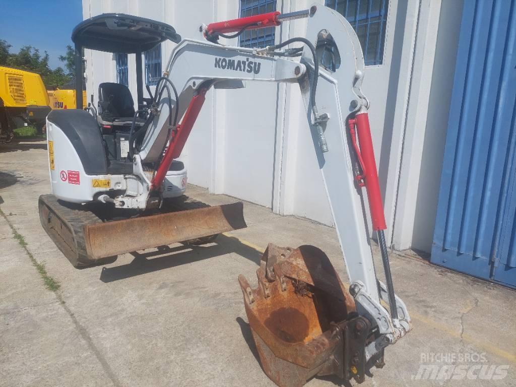 Komatsu PC27R-2 小型挖掘机