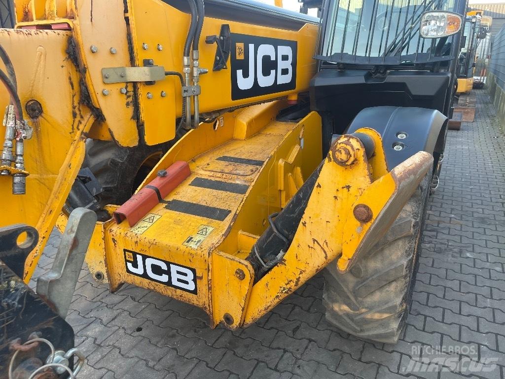 JCB 535-140 Hiviz 伸缩臂叉装车|叉装车