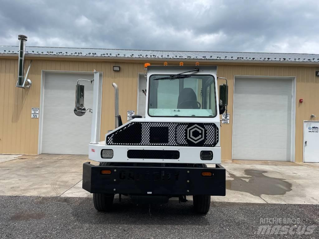 Capacity TJ5000 码头牵引车