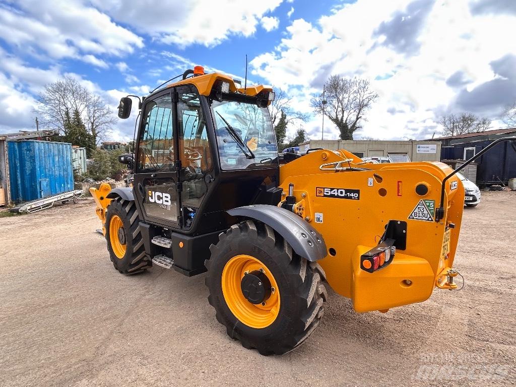 JCB 540-140 伸缩臂叉装车|叉装车