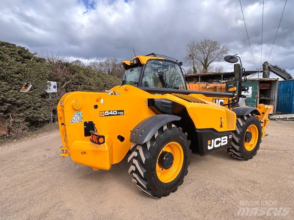 JCB 540-140 伸缩臂叉装车|叉装车