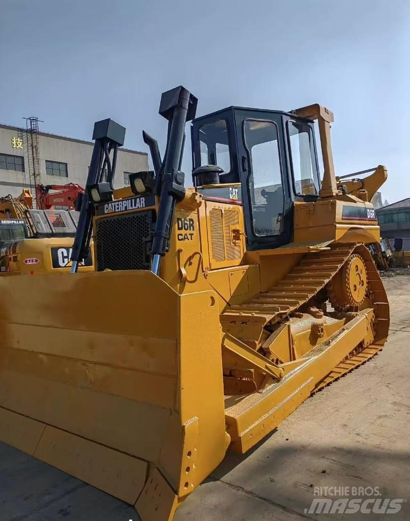 CAT D 6 R 平地机/推土机