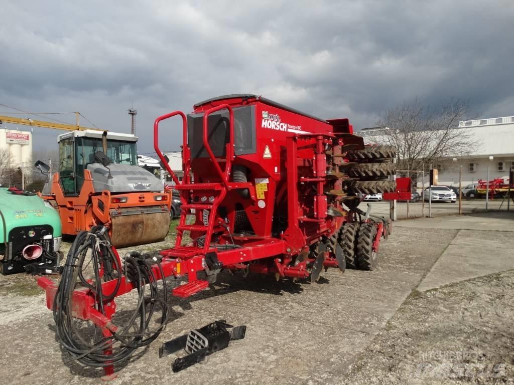Horsch Pronto 4 DC 多功能条播机