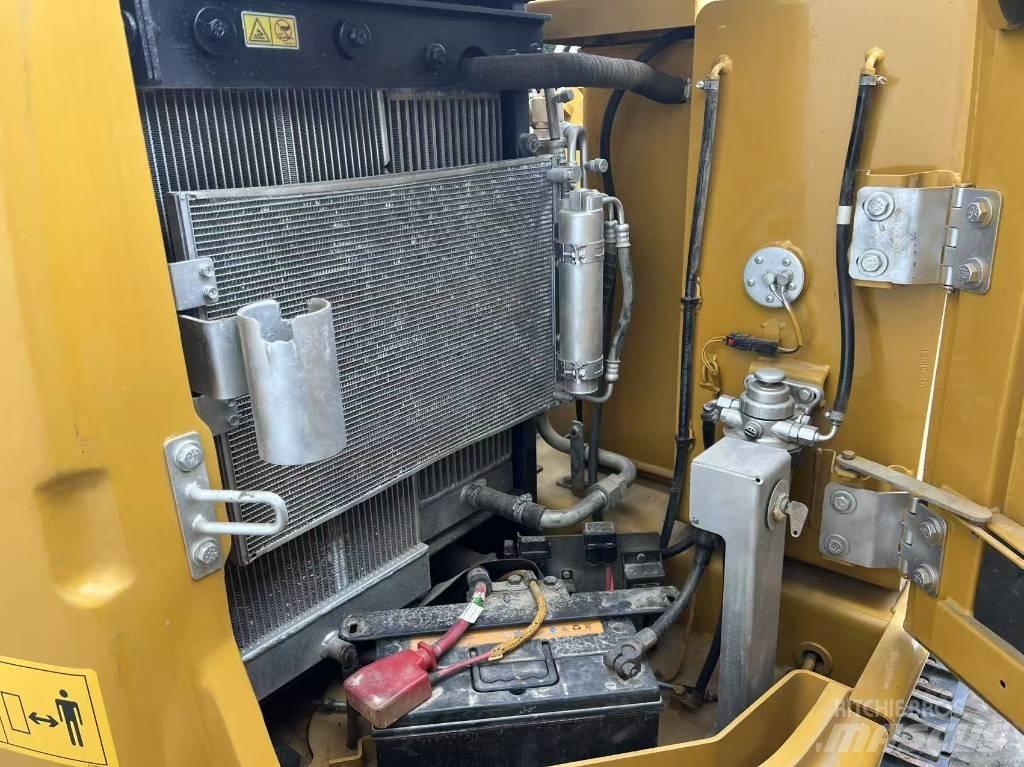 CAT CAT307E2 小型挖掘机