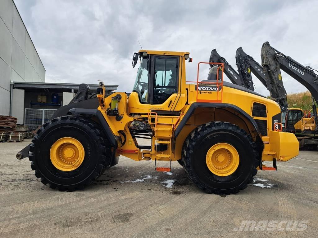 Volvo L 220 H 轮式装载机