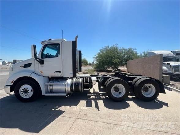 Peterbilt 579 牵引车