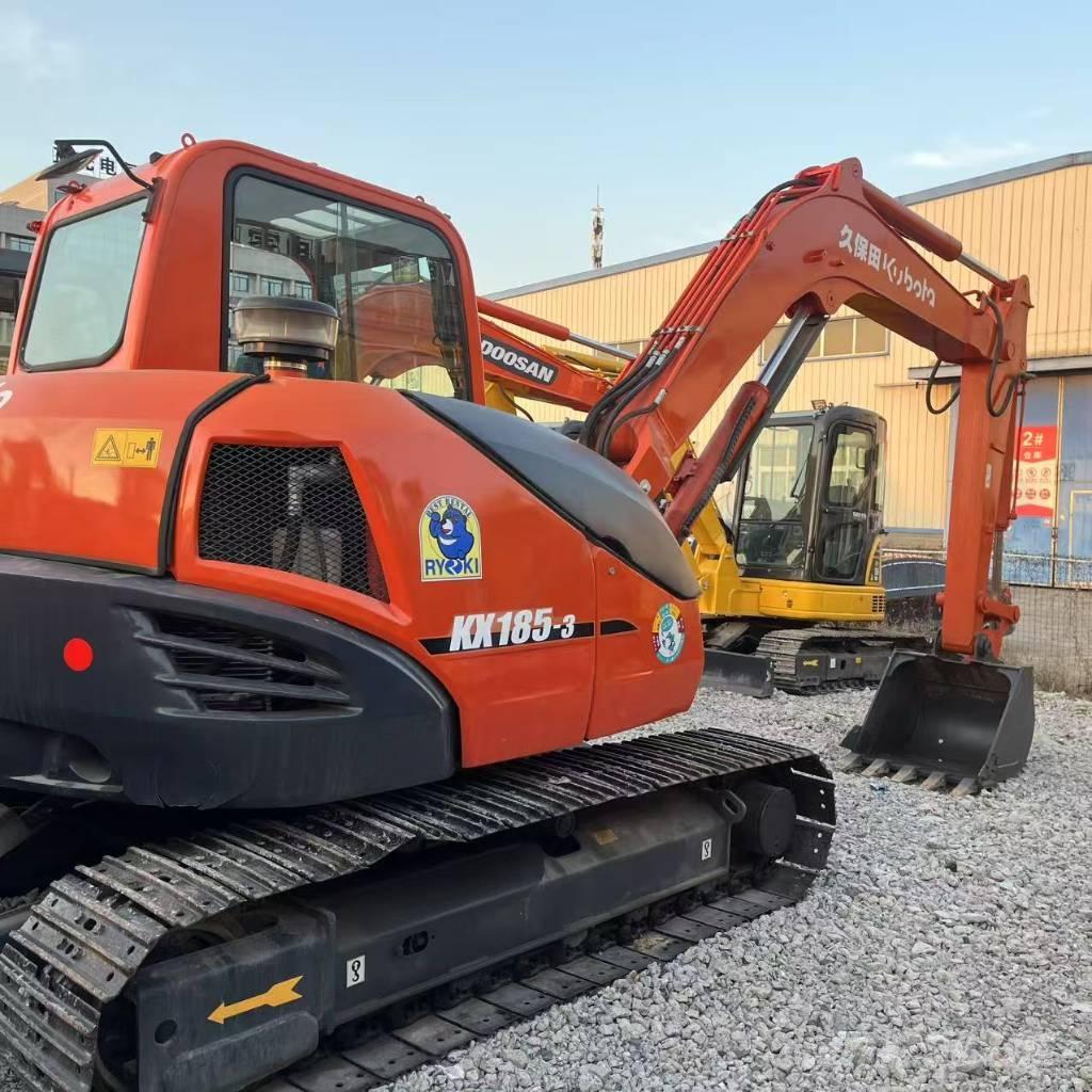 Kubota KX 185-3 中型挖掘机