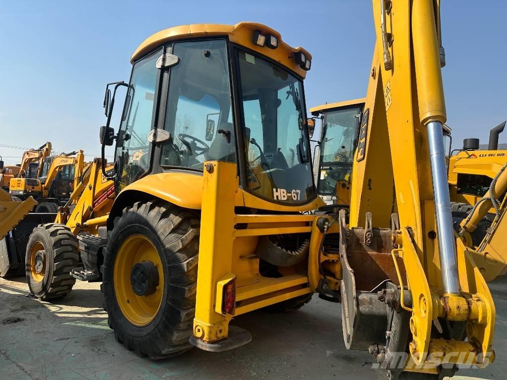 JCB 3 XC 反铲装载机