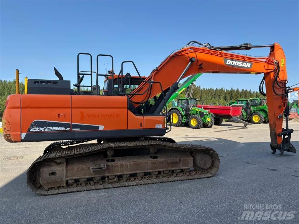 Doosan DX255LC-5 履带挖掘机