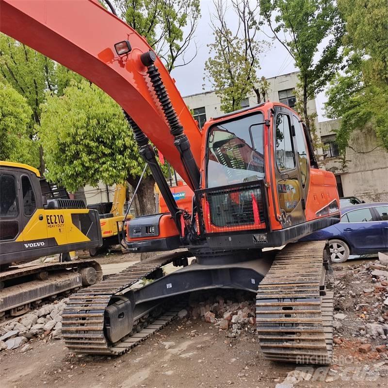 Doosan 225 LC 履带挖掘机