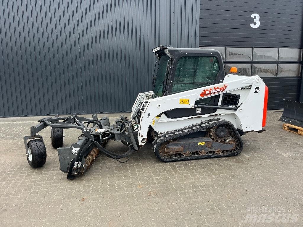 Bobcat T 450 滑移装载机