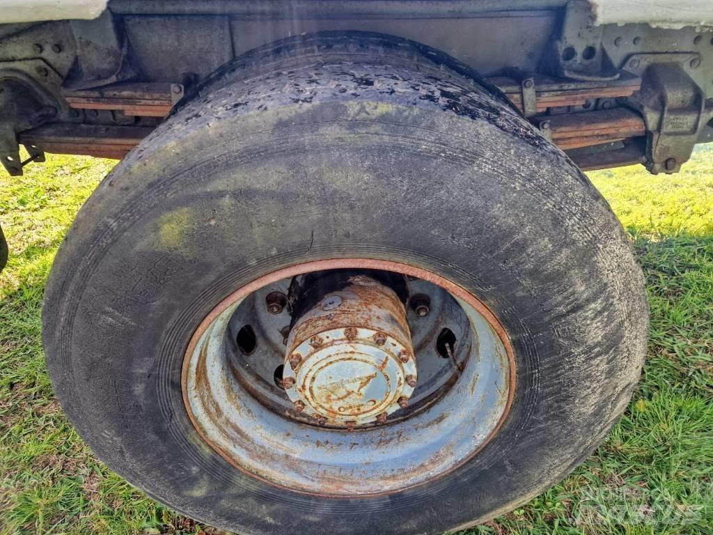 Volvo N 10 自卸式货车