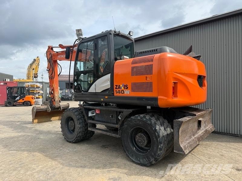 Hitachi ZX 140 W-5 轮式挖掘机