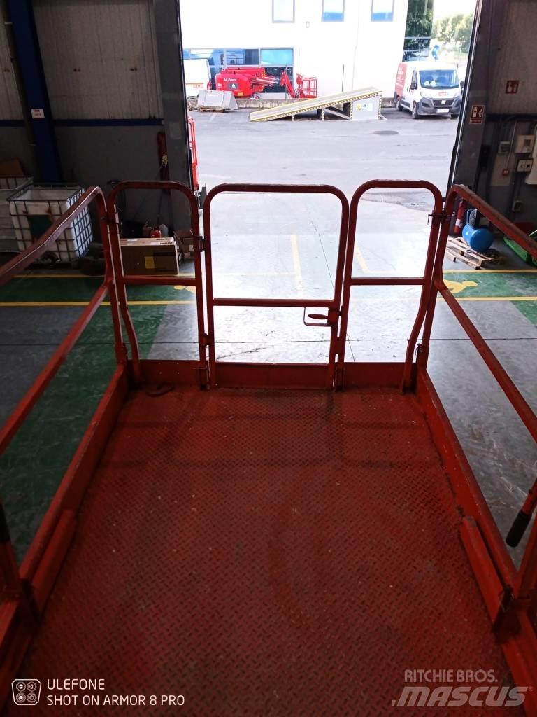 JLG 3369 LE 剪叉式升降机