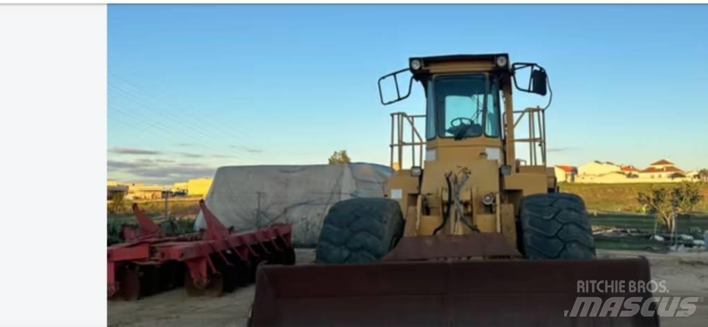 CAT 824 C 轮式推土机