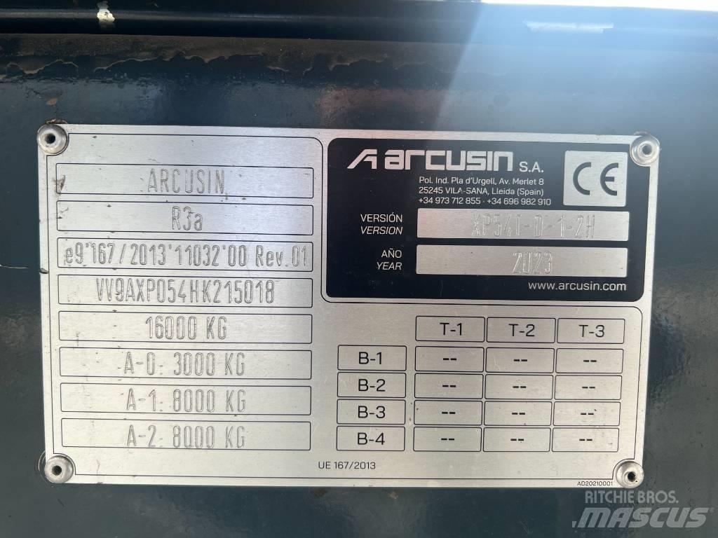 Arcusin AutoStarcker 高栏拖车