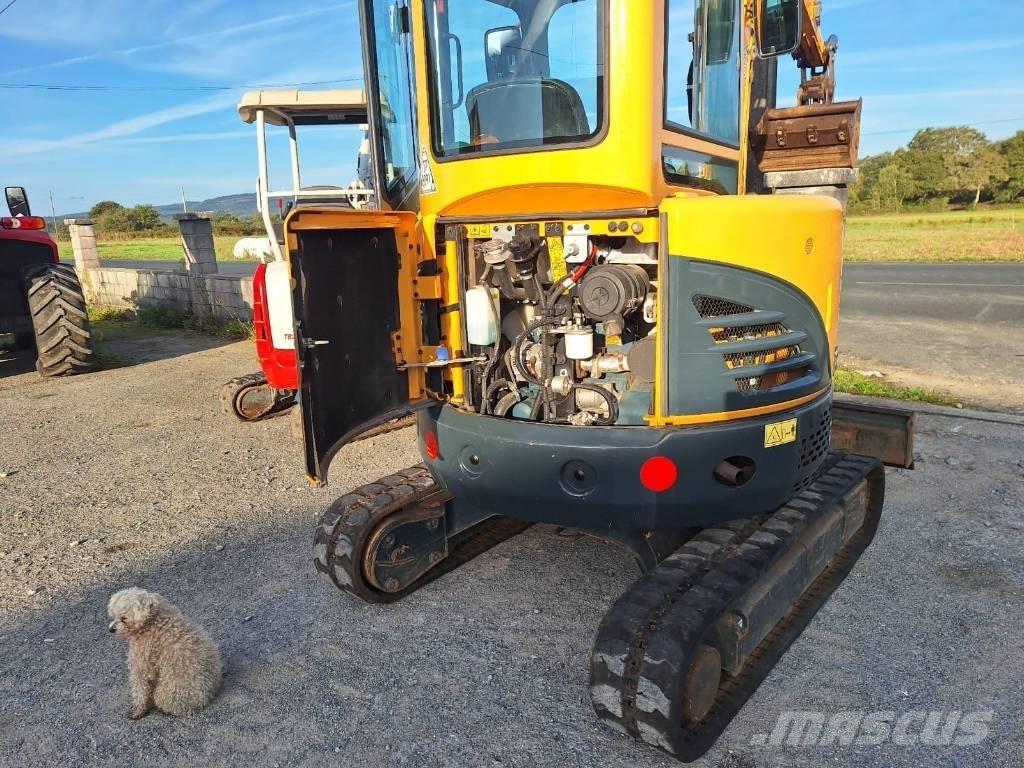 Hyundai 25 Z-9 AK 小型挖掘机