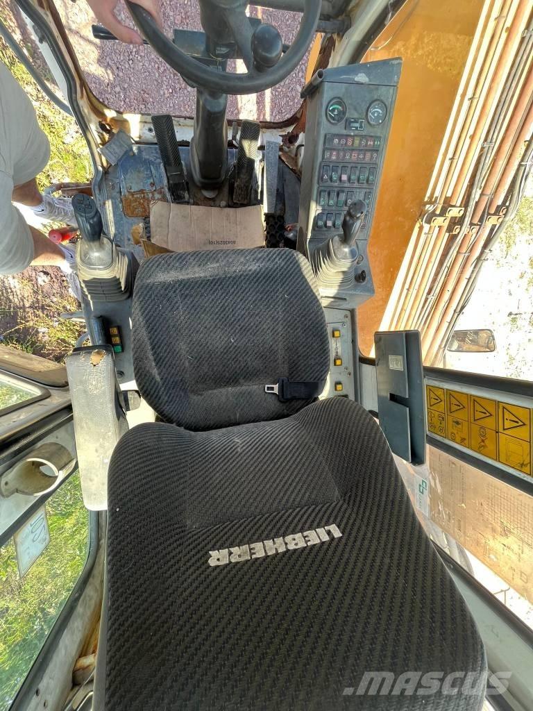 Liebherr A 904 C 工业挖掘机