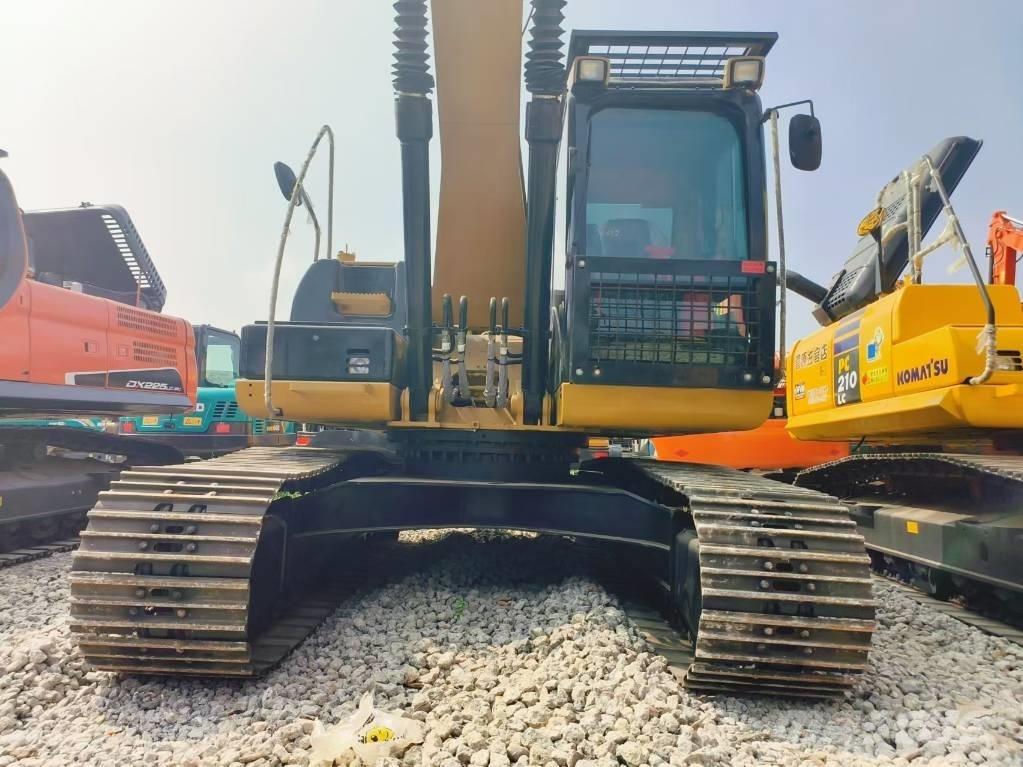 CAT 320 D 履带挖掘机