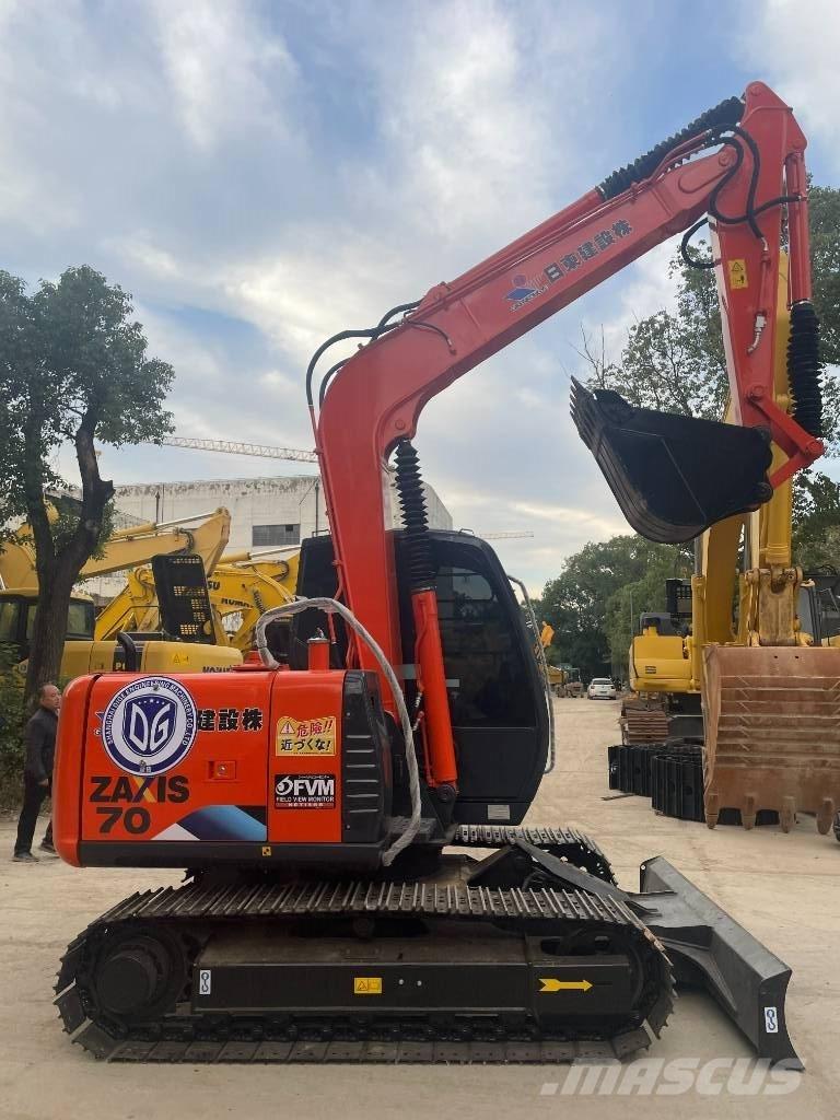 Hitachi ZX 70 小型挖掘机