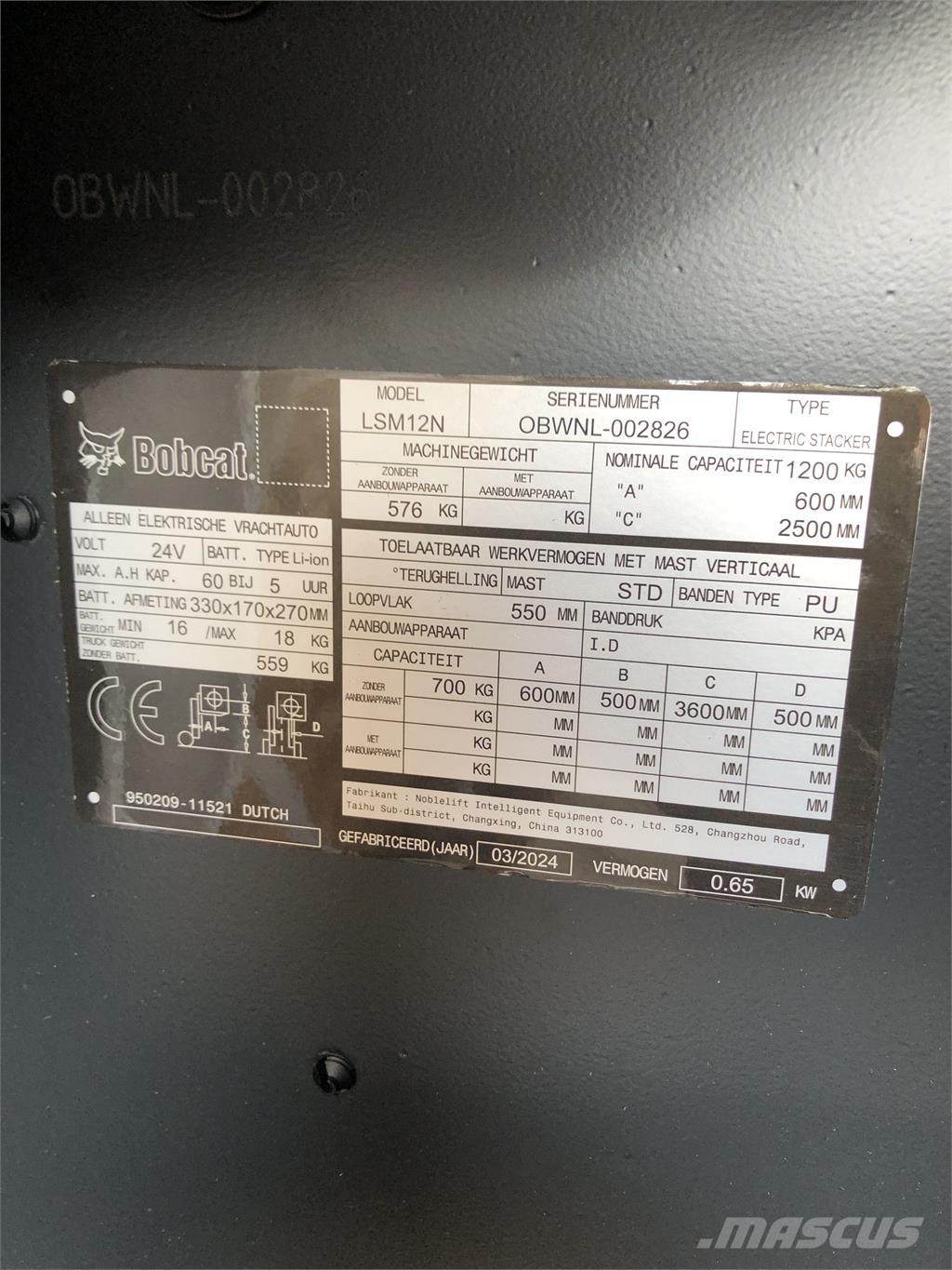 Bobcat LSM12N 行走式堆垛机