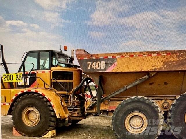 CAT 740 B 铰接式自卸车