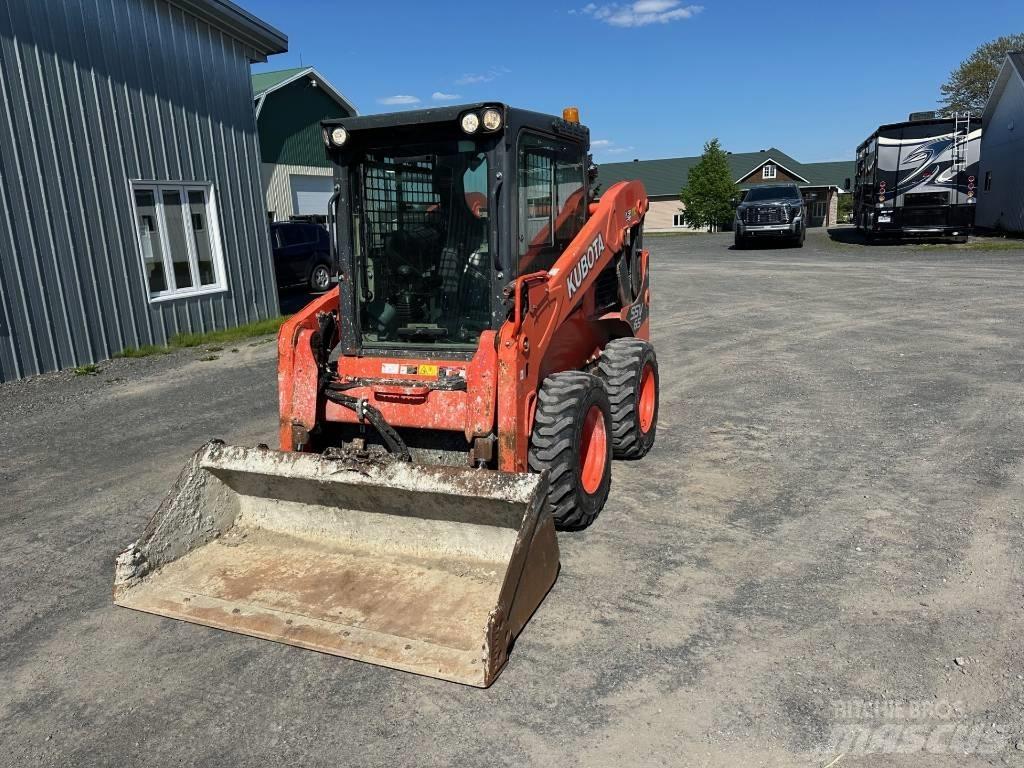 Kubota SSV 65 滑移装载机